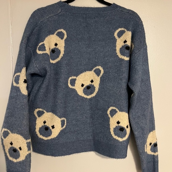 Cream and Blue Crew Neck Sweater with Playful Design - Picture 2 of 3
